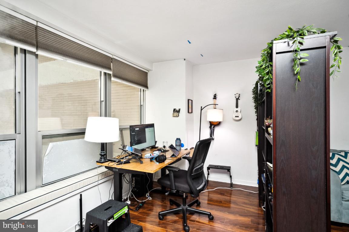 224 West Rittenhouse Square, Unit 218 Philadelphia, PA 19103 - Photo 9 of 18