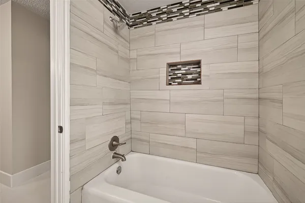 $309,786 | 1102 Belaya Lane, Houston, TX 77090