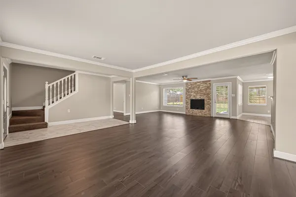 $309,786 | 1102 Belaya Lane, Houston, TX 77090