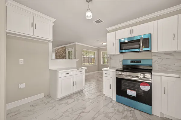 $309,786 | 1102 Belaya Lane, Houston, TX 77090