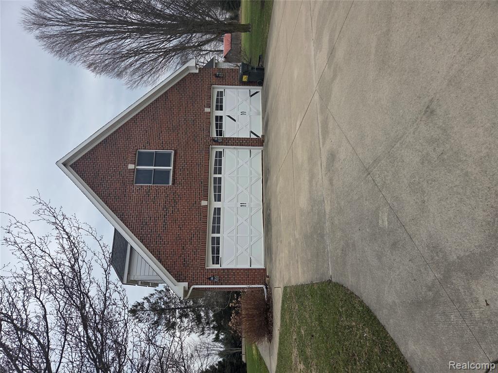 900 North Maxfield Road Brighton, MI 48114 - Photo 28 of 30