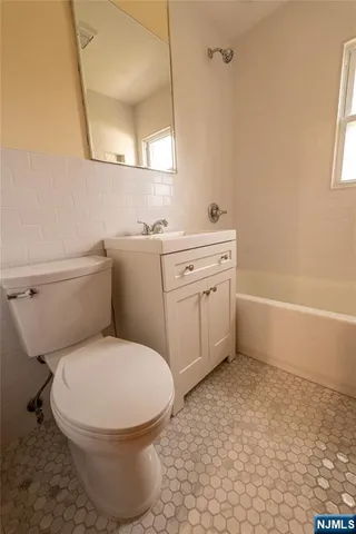 $4,800 | 10 Eastbrook Drive, River Edge, NJ 07661