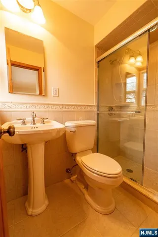 $4,800 | 10 Eastbrook Drive, River Edge, NJ 07661