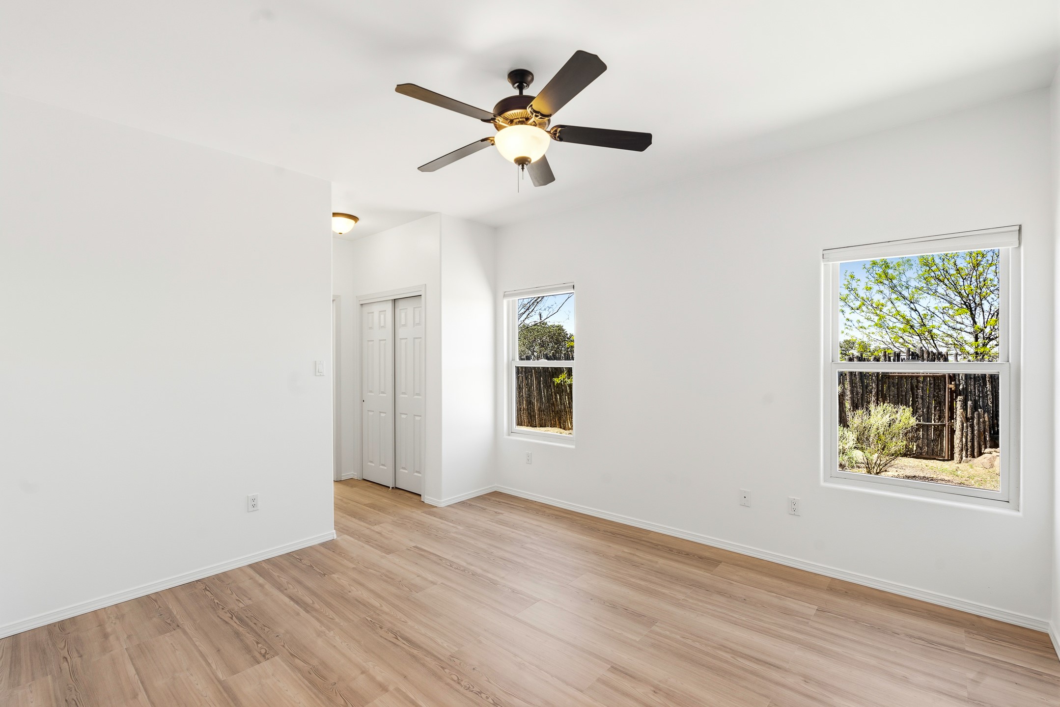 3754 Valmora Road Santa Fe, NM 87505 - Photo 10 of 22 Primary