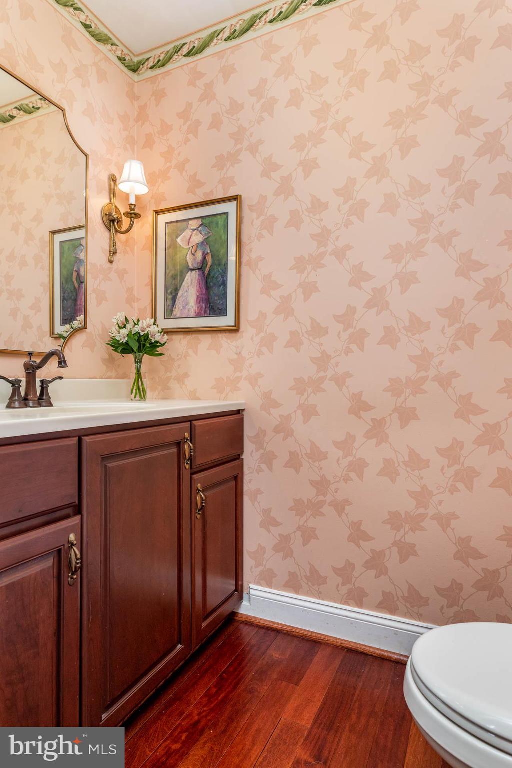 302 Heritage Place Devon, PA 19333 - Photo 14 of 40