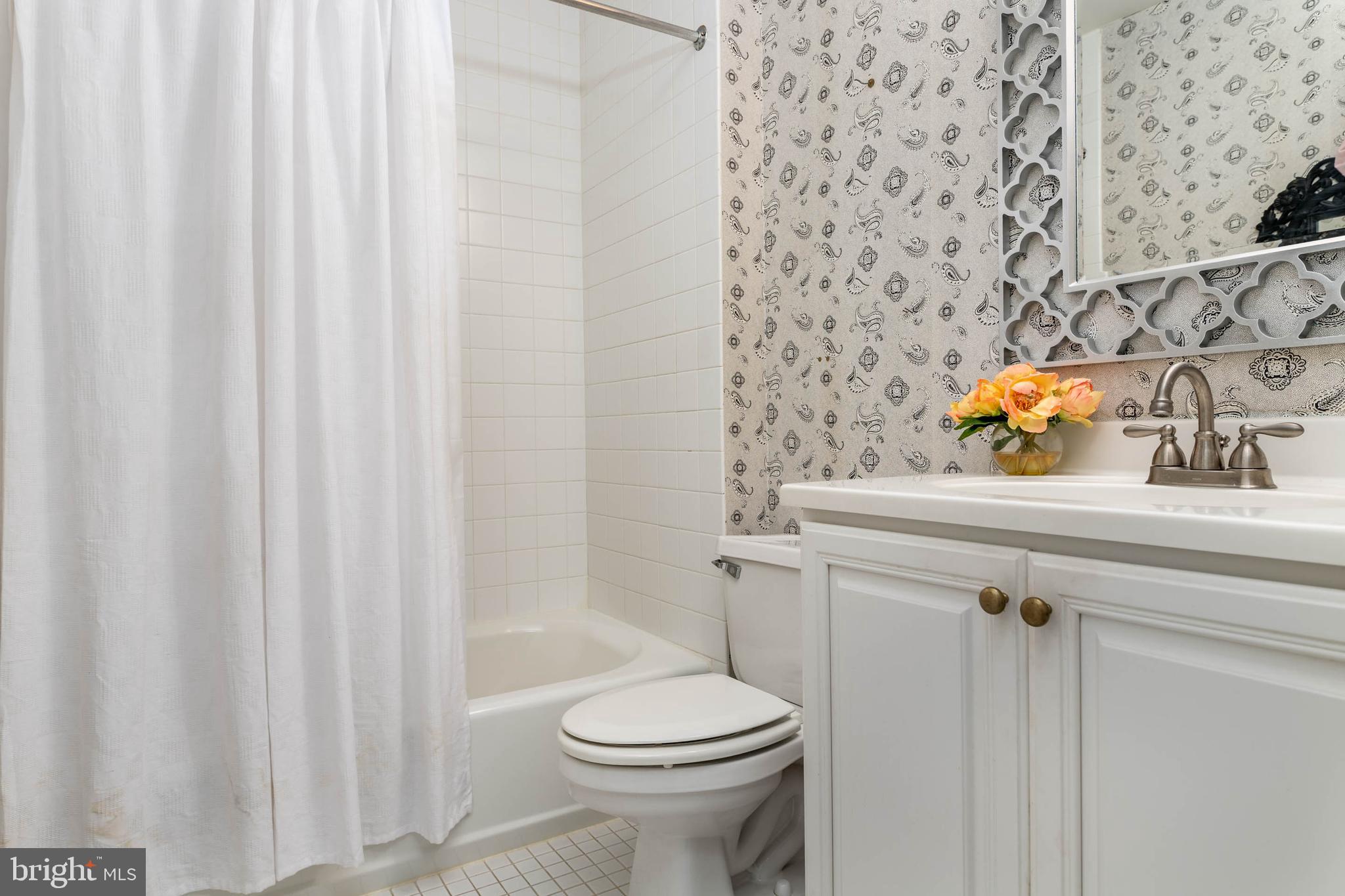 302 Heritage Place Devon, PA 19333 - Photo 29 of 40