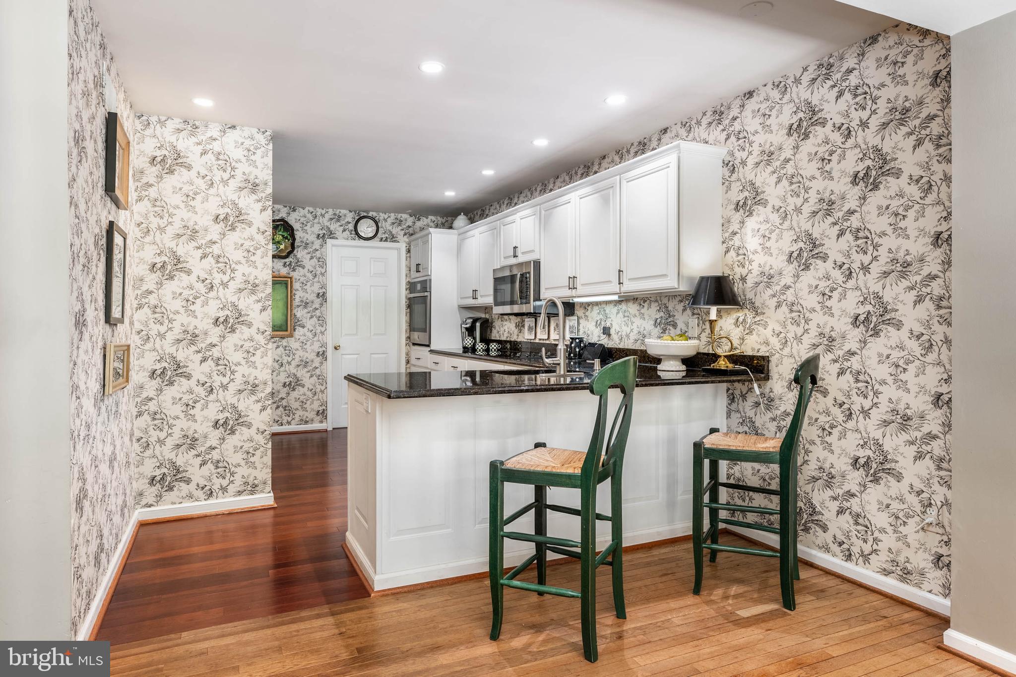 302 Heritage Place Devon, PA 19333 - Photo 9 of 40