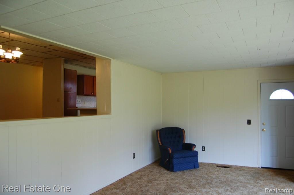 2089 Dietz Road Williamston, MI 48895 - Photo 8 of 26 2089 Dietz 012.jpg