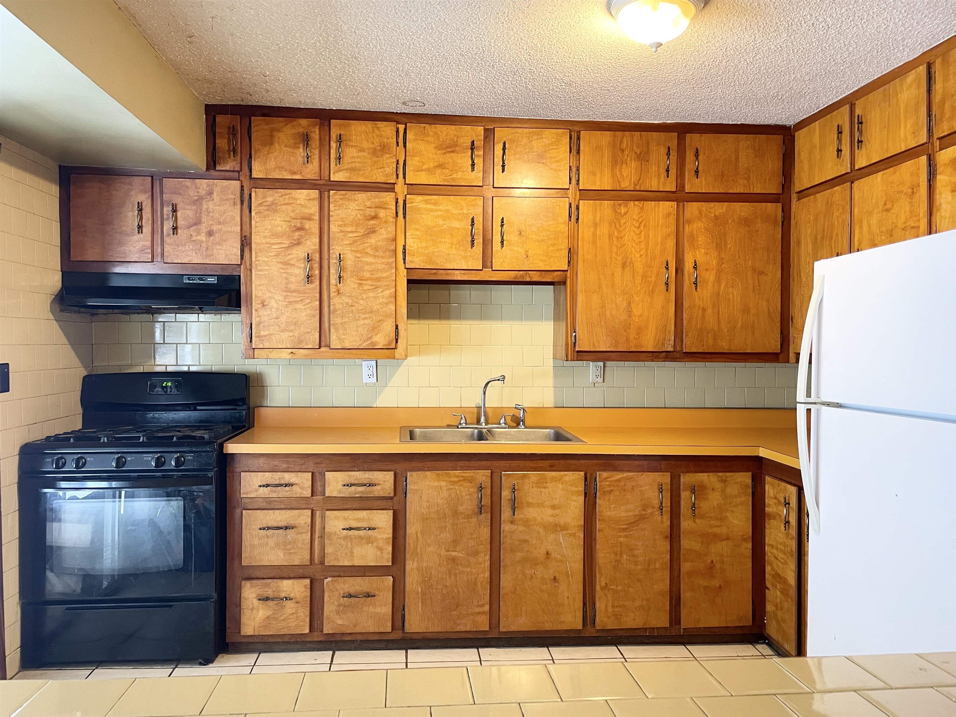 1422 Cabot Road Woodbury, VT 05681 - Photo 12 of 47