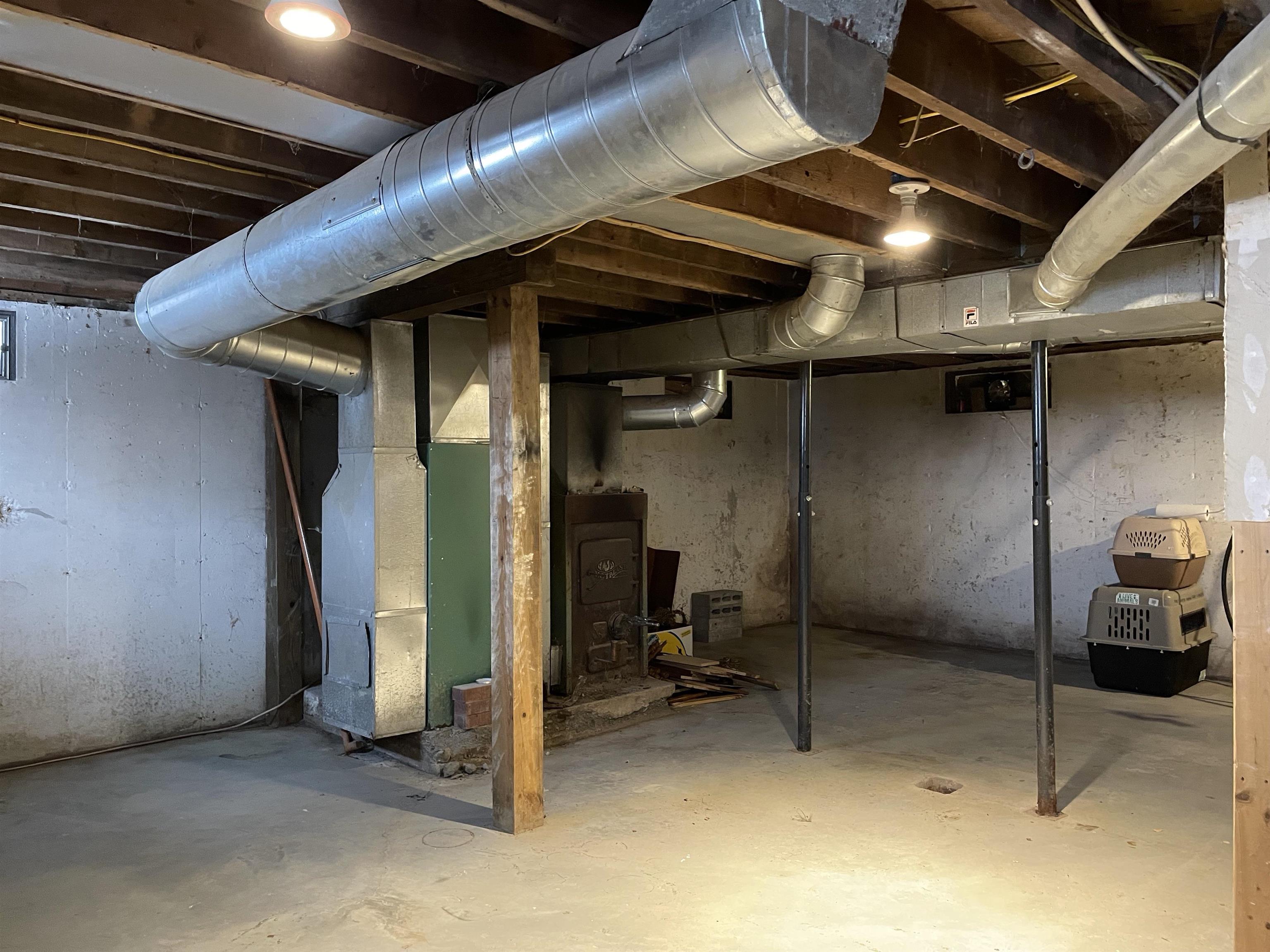 1422 Cabot Road Woodbury, VT 05681 - Photo 39 of 47