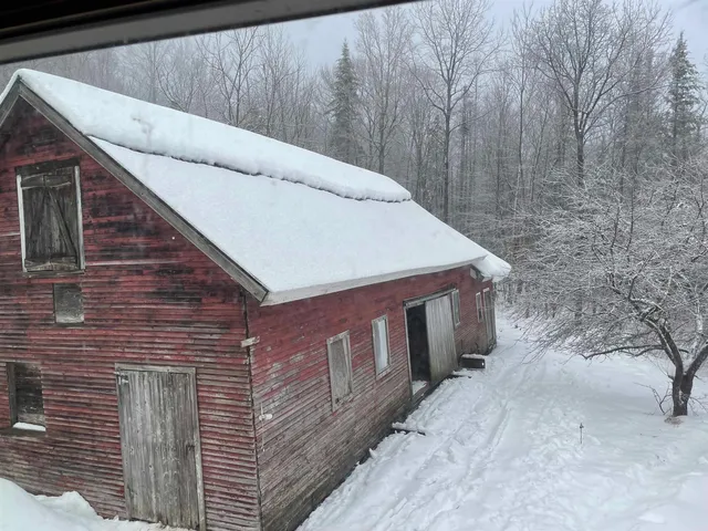 $399,000 | 1422 Cabot Road, Woodbury, VT 05681