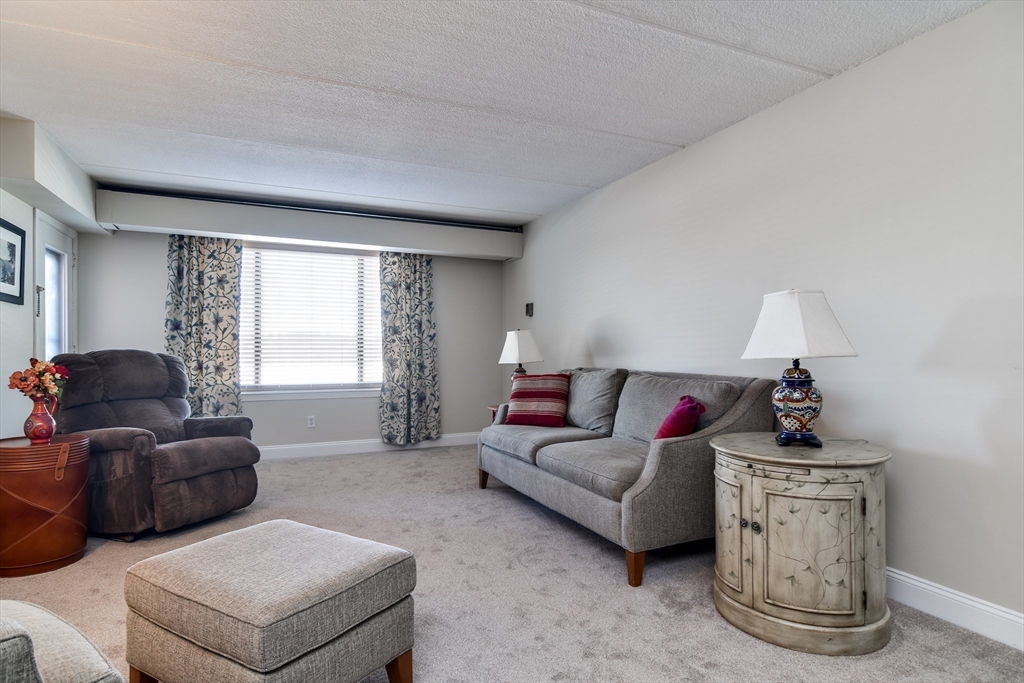 1500 Worcester Road, Unit 426 Framingham, MA 01702 - Photo 4 of 25