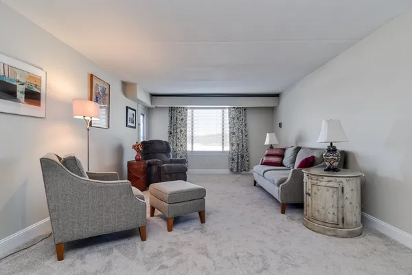 $399,900 | 1500 Worcester Road, Unit 426, Framingham, MA 01702