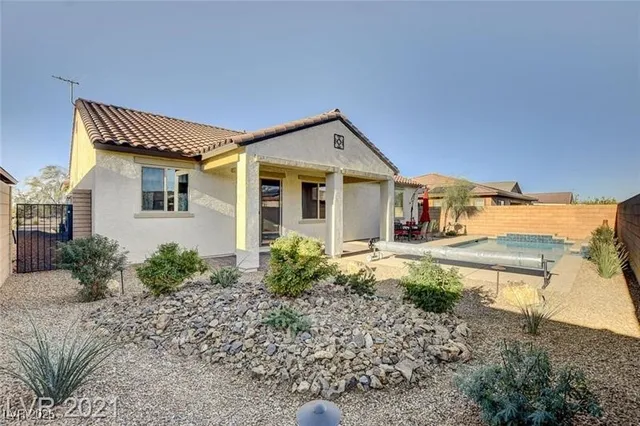 $3,000 | 1062 North Water Street, Henderson, NV 89011