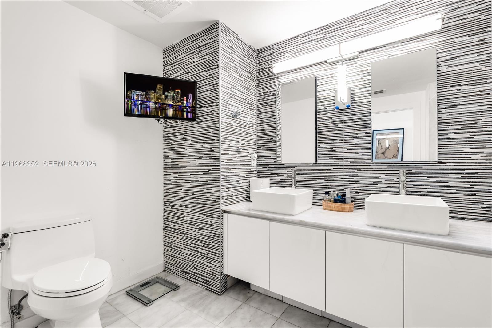 601 Northeast 36th Street, Unit 1412 Miami, FL 33137 - Photo 15 of 41