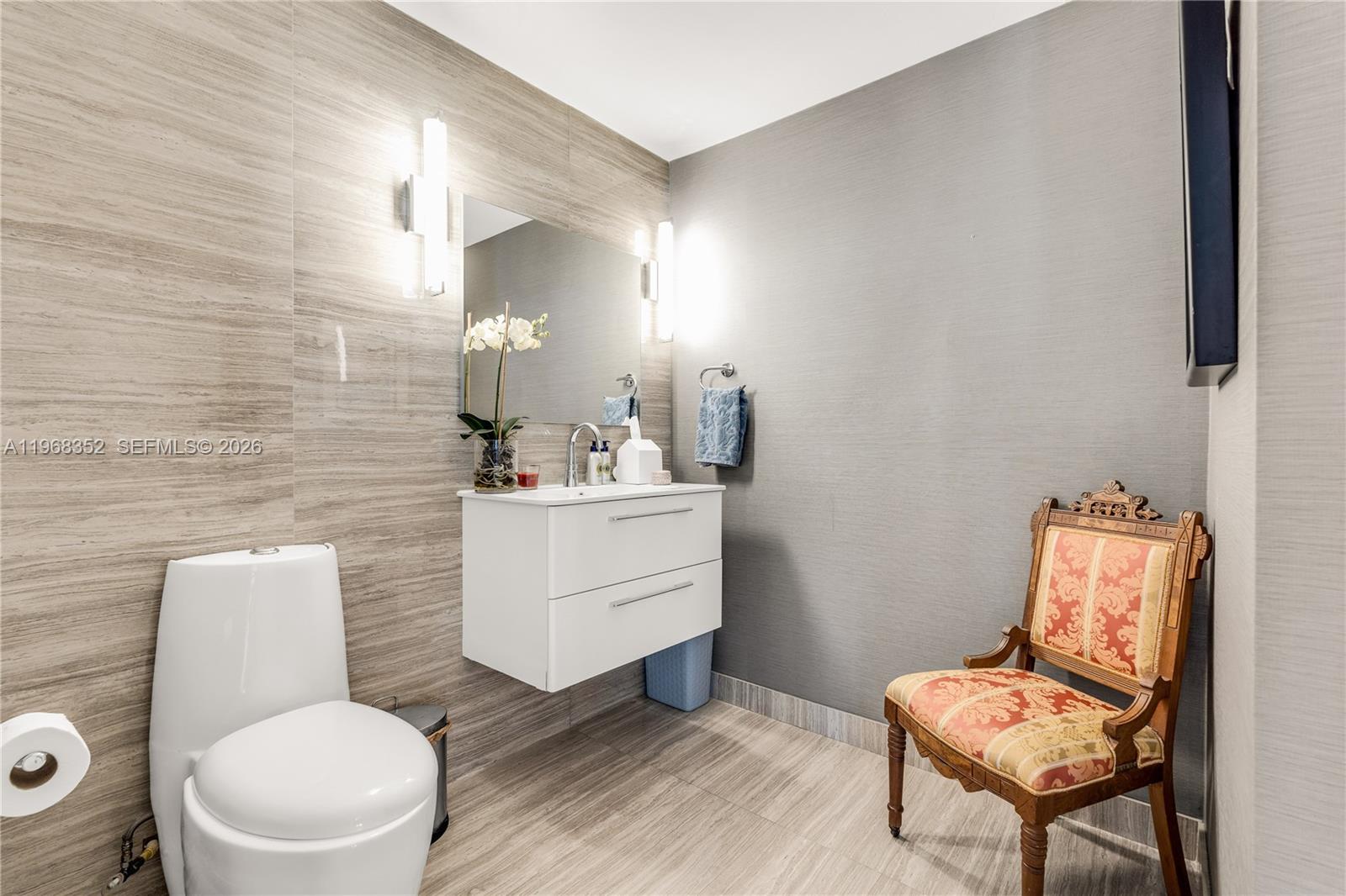 601 Northeast 36th Street, Unit 1412 Miami, FL 33137 - Photo 17 of 41 Guests 1/2 bathroom