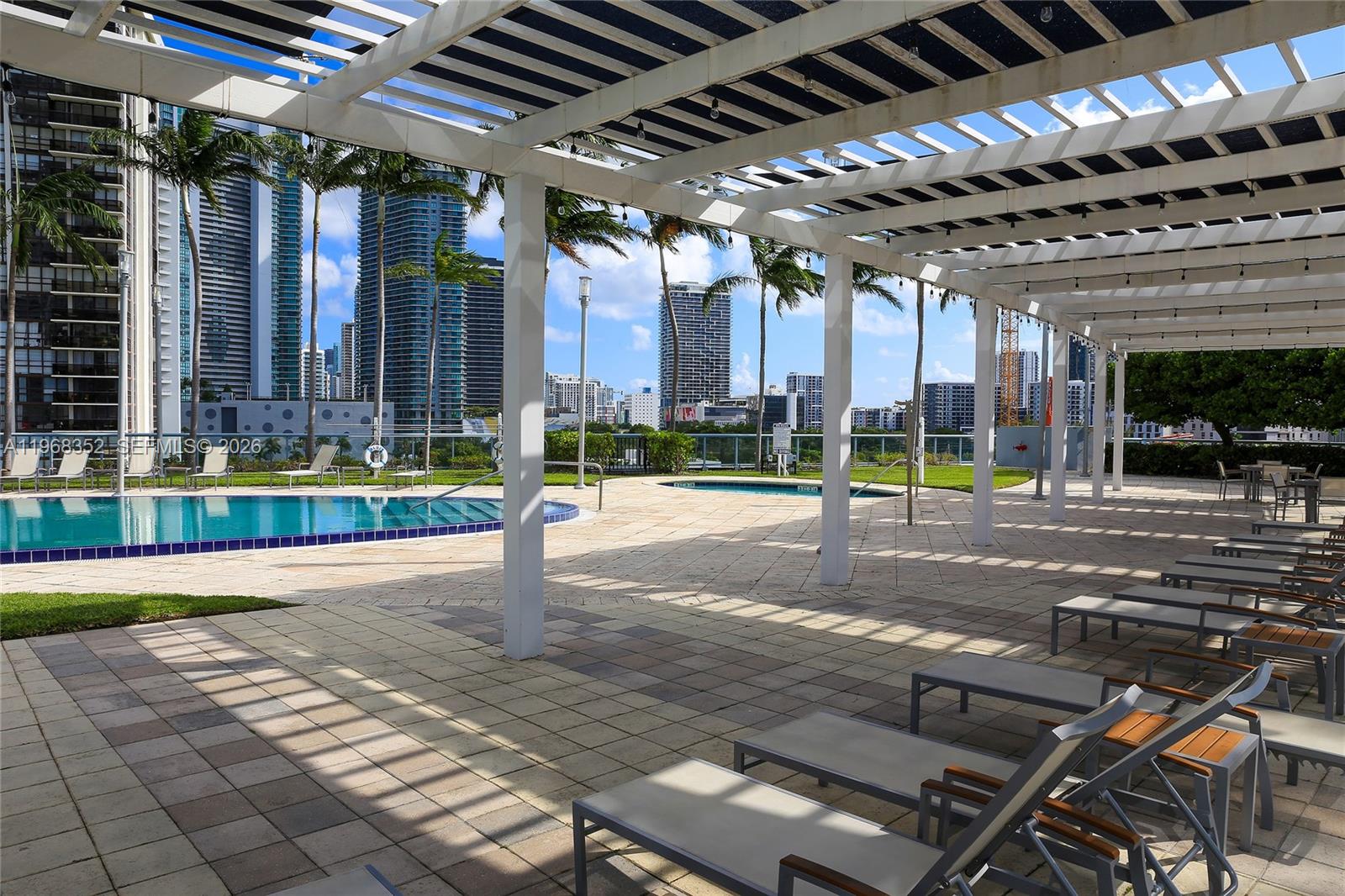 601 Northeast 36th Street, Unit 1412 Miami, FL 33137 - Photo 28 of 41 Pool Lounge Area
