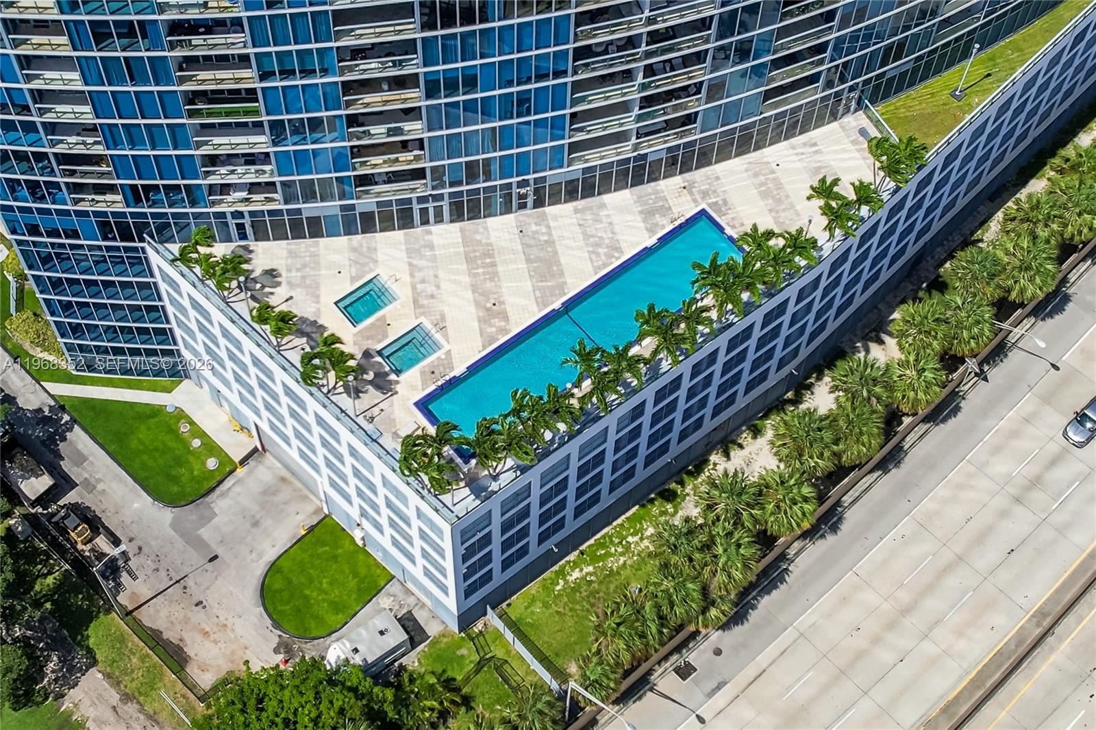 601 Northeast 36th Street, Unit 1412 Miami, FL 33137 - Photo 29 of 41 Lap pool