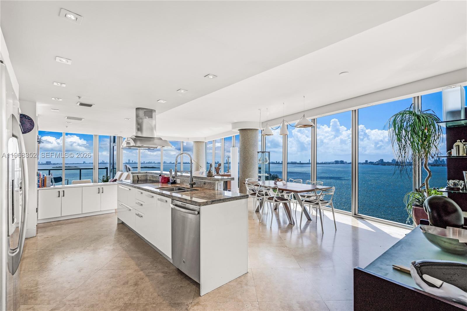 601 Northeast 36th Street, Unit 1412 Miami, FL 33137 - Photo 8 of 41