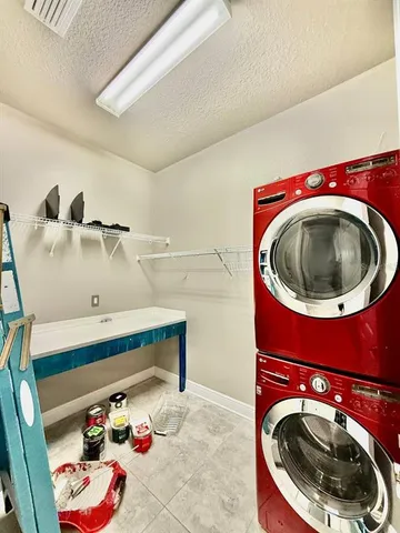 $3,000 | 6414 Salt Creek Avenue, Apollo Beach, FL 33572