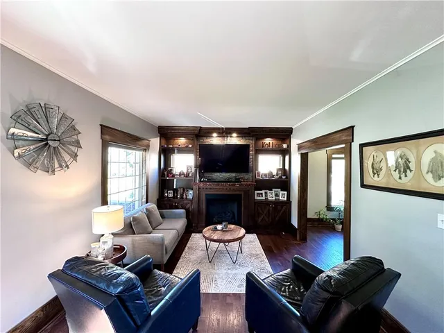 $279,000 | 419 West Neshannock Avenue, New Wilmington, PA 16142