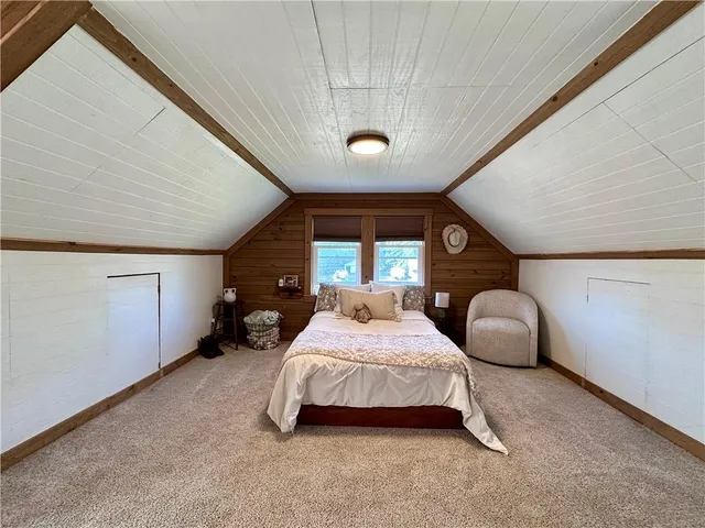 $279,000 | 419 West Neshannock Avenue, New Wilmington, PA 16142