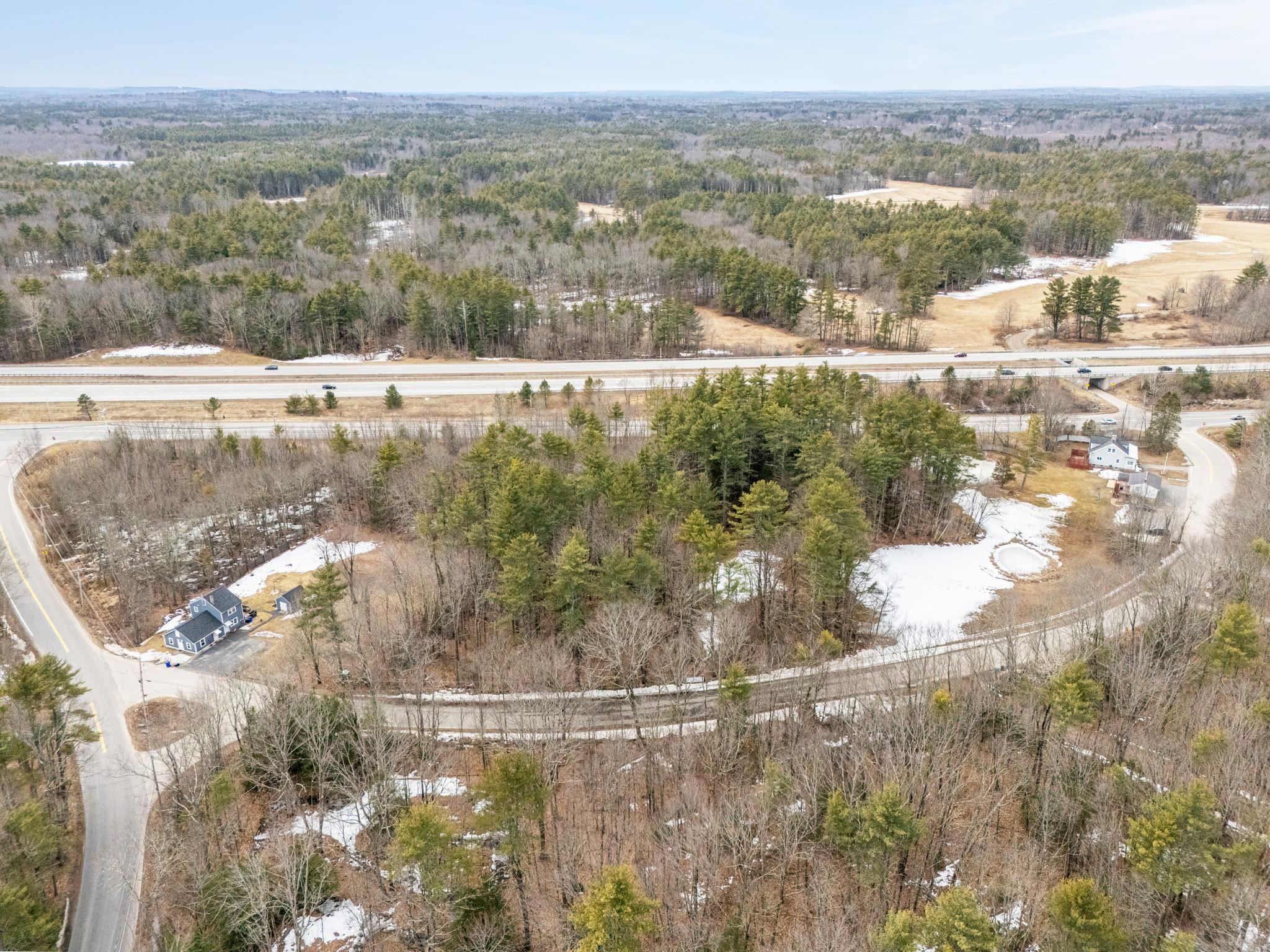 7 Redberry Road Exeter, NH 03833 - Photo 2 of 10