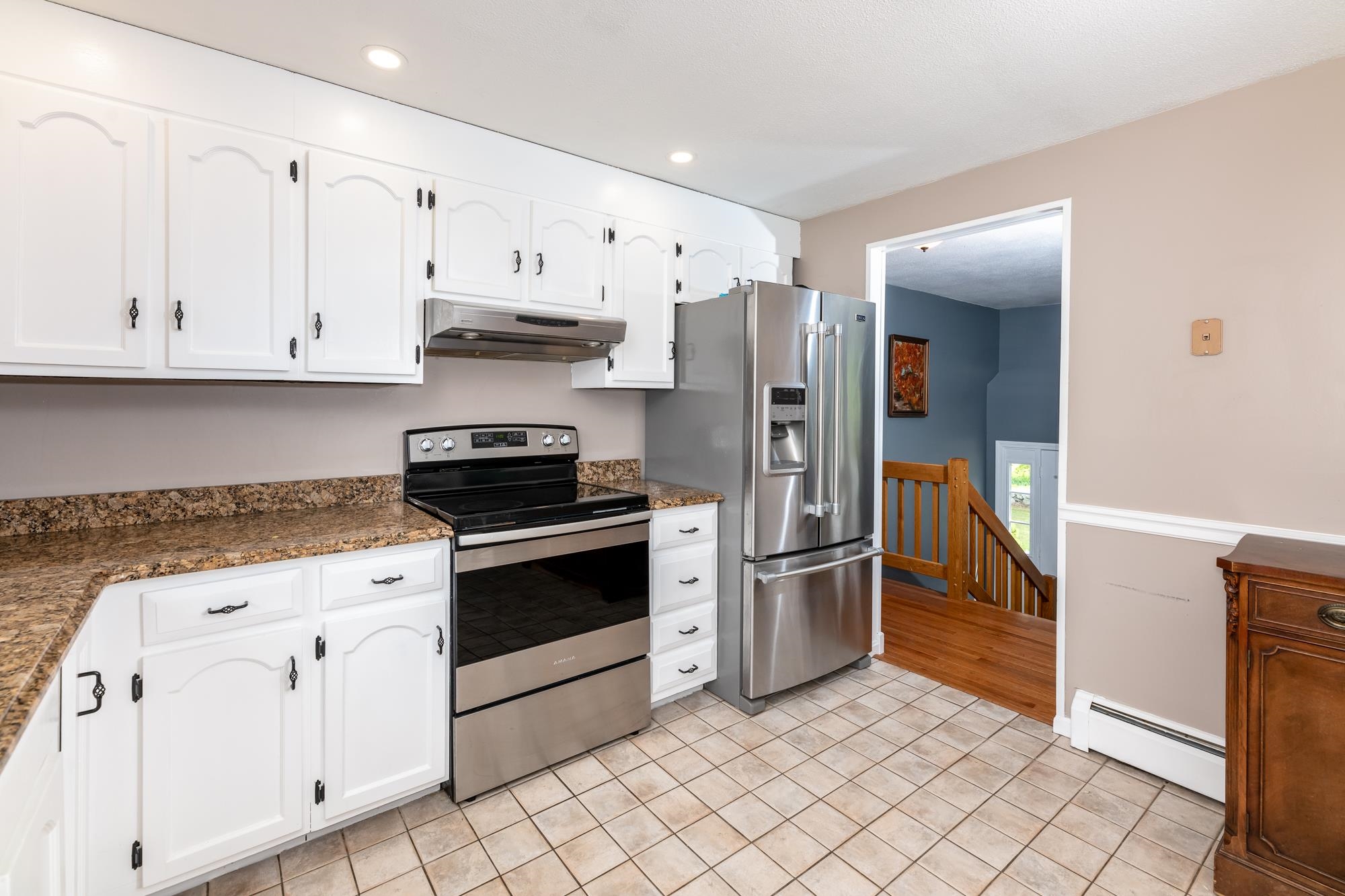 23 Twist Hill Road Dunbarton, NH 03046 - Photo 7 of 39 Gallery Image 7