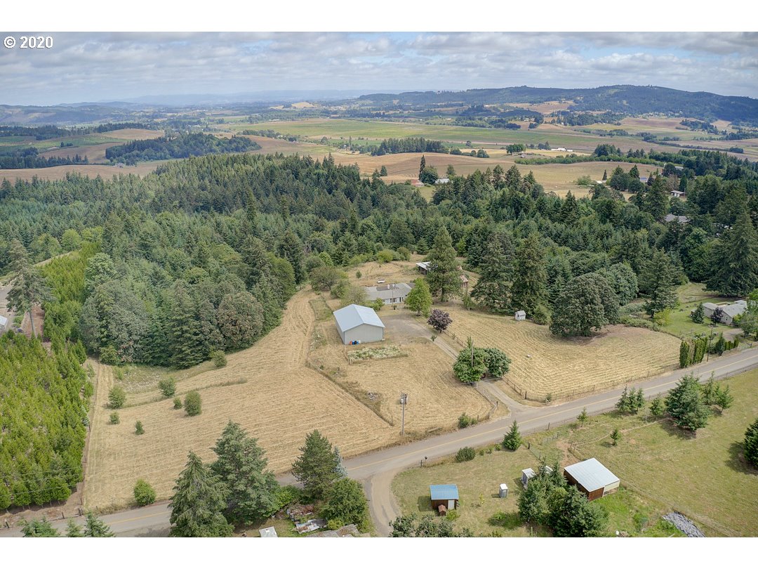 2700 Northwest Phillips Road Gaston, OR 97119 - Photo 3 of 29