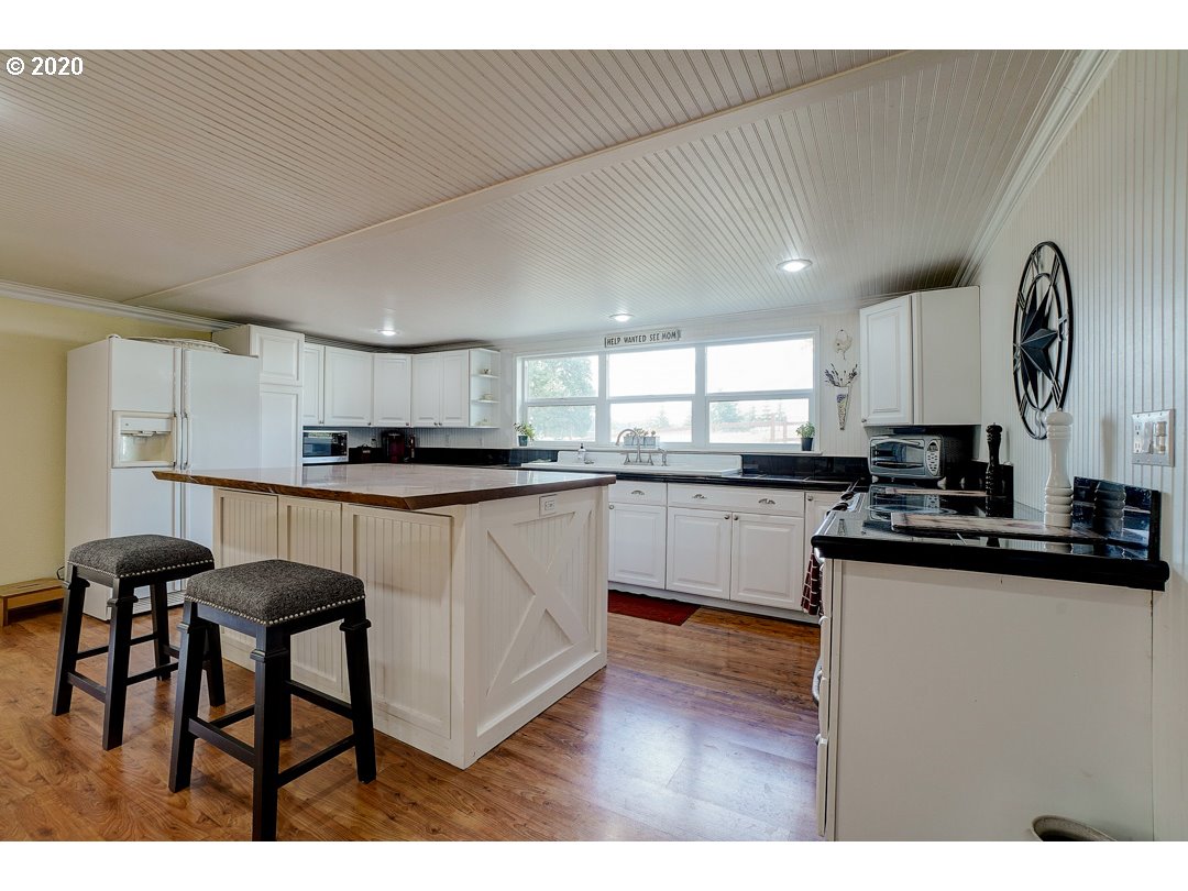 2700 Northwest Phillips Road Gaston, OR 97119 - Photo 8 of 29
