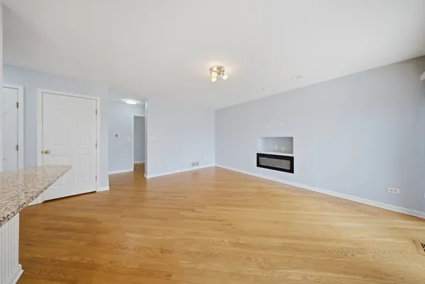 $475,000 | 121 Augusta Drive, Streamwood, IL 60107