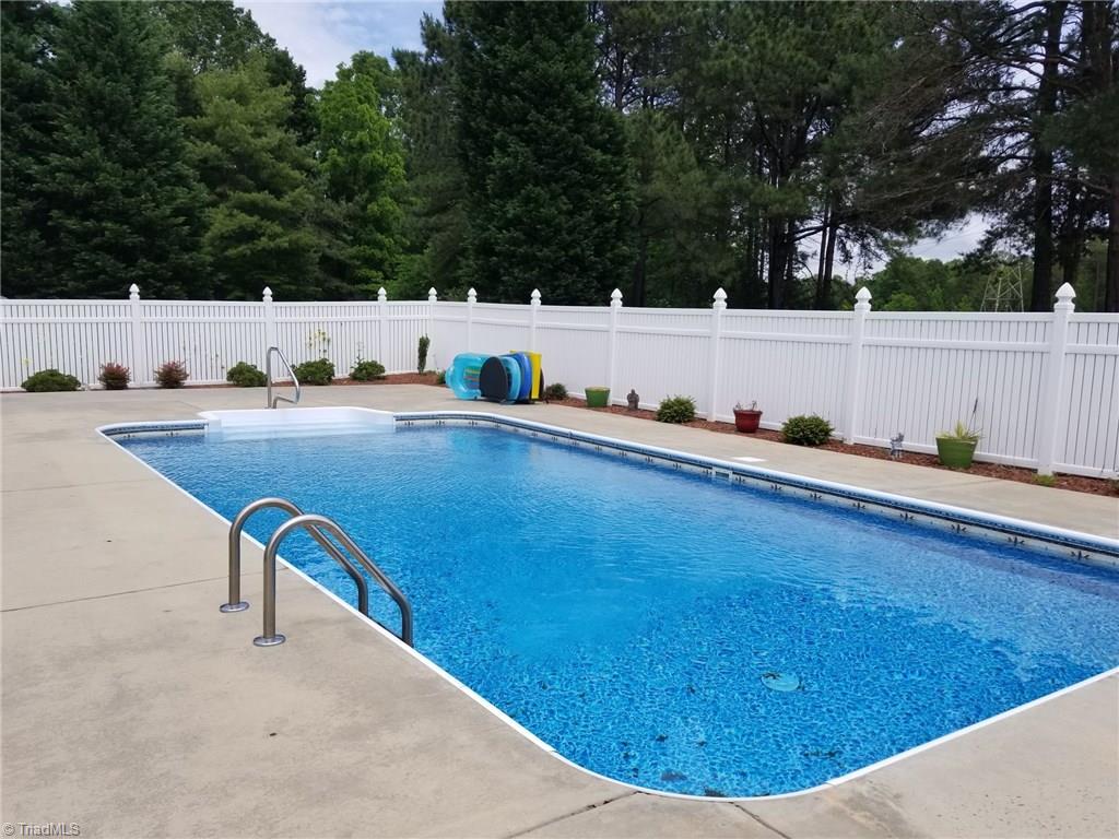 432 Hicks Road Lexington, NC 27295 - Photo 18 of 25 Gallery Image 18