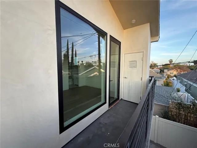 $3,800 | 17816 West Bullock, Encino, CA 91316