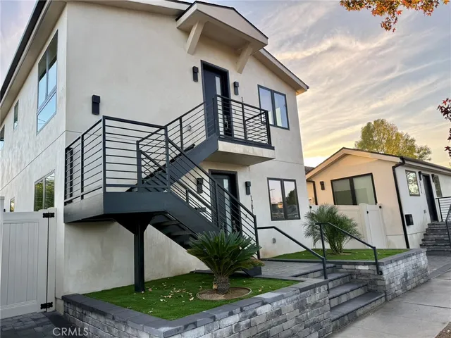 $3,800 | 17816 West Bullock, Encino, CA 91316