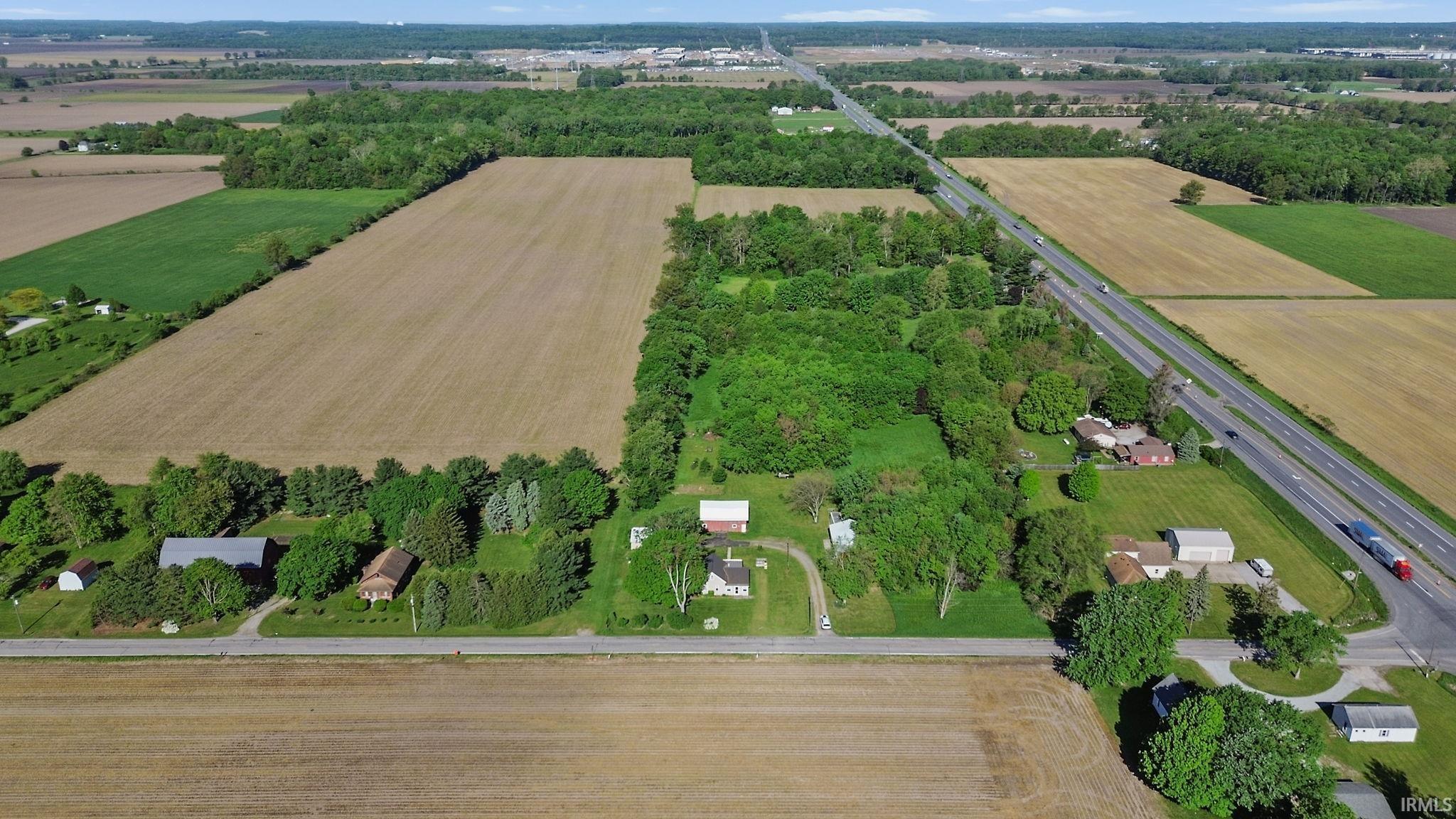 56611 Tulip Road New Carlisle, IN 46552 - Photo 4 of 8