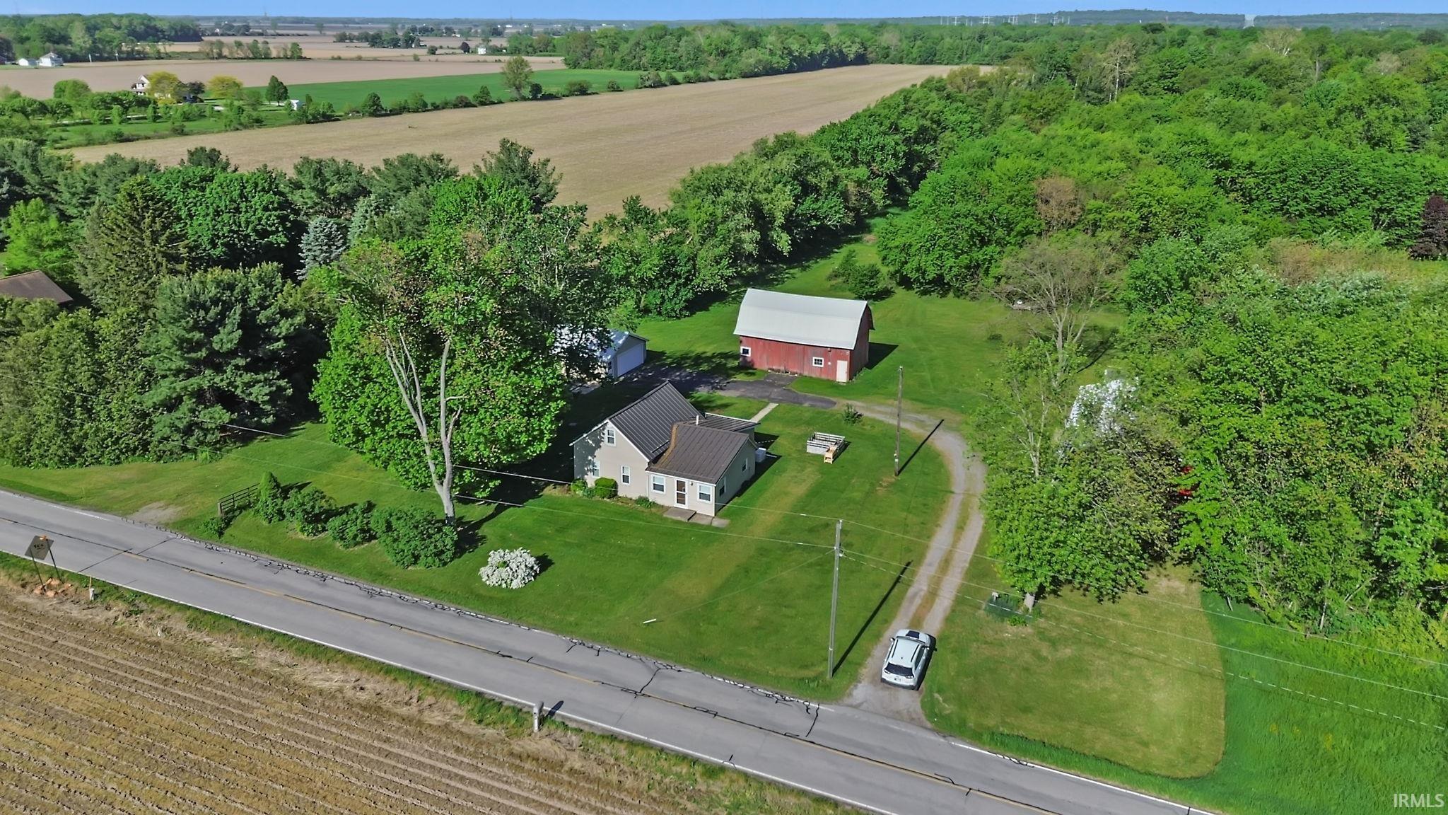 56611 Tulip Road New Carlisle, IN 46552 - Photo 5 of 8