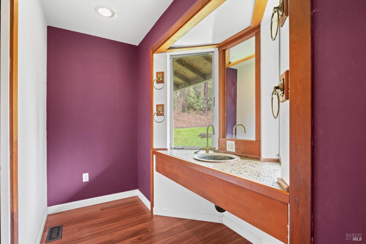 681 Branscomb Road Laytonville, CA 95454 - Photo 17 of 27 a living room with hard wood floor