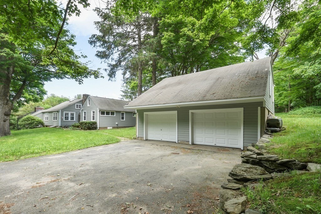 2 Butler Road Monson, MA 01057 - Photo 3 of 42