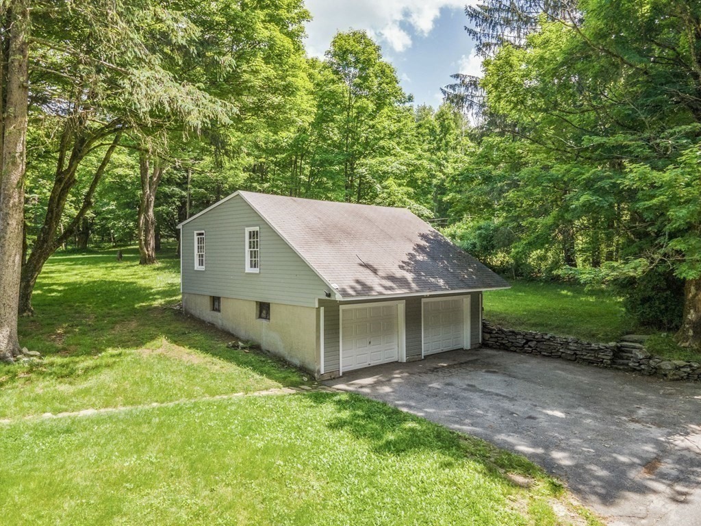 2 Butler Road Monson, MA 01057 - Photo 7 of 42
