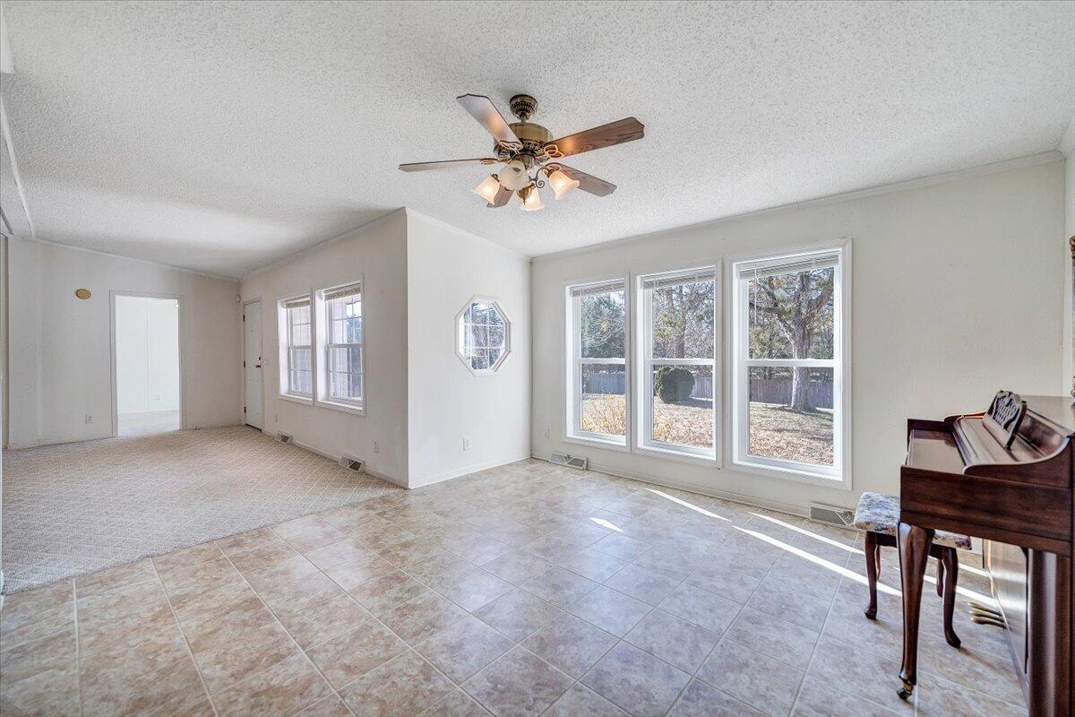 1320 Horseshoe Point Road Henry, VA 24102 - Photo 12 of 85 15-MIB00961