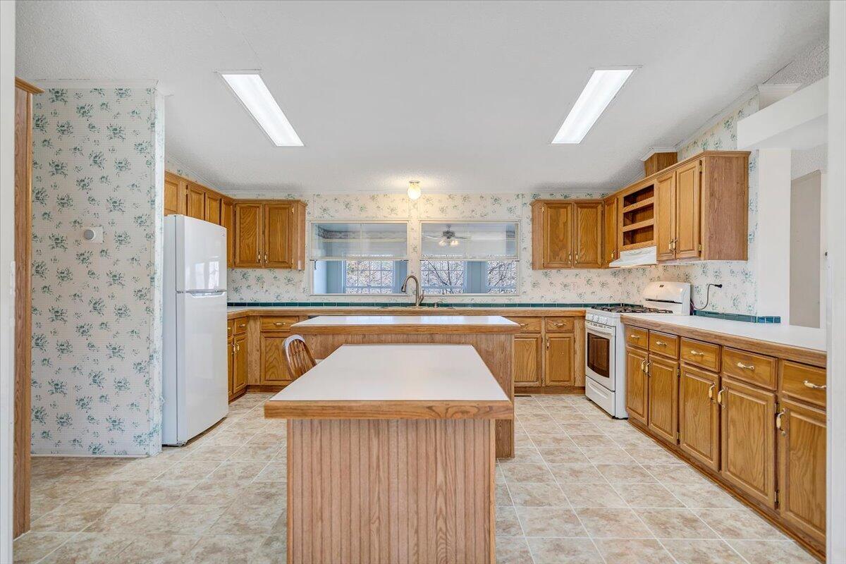 1320 Horseshoe Point Road Henry, VA 24102 - Photo 16 of 85 19-MIB00970