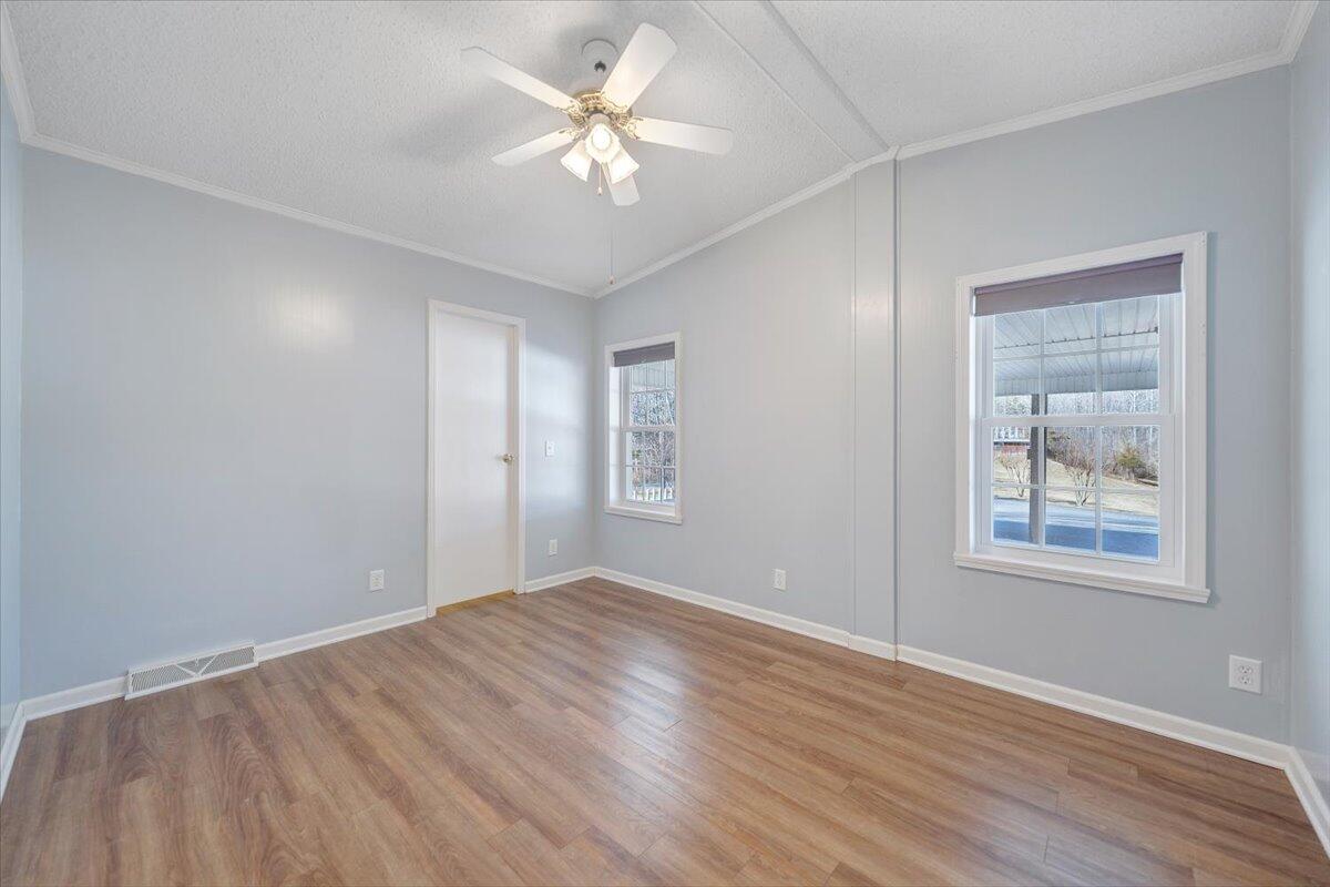 1320 Horseshoe Point Road Henry, VA 24102 - Photo 34 of 85 37-MIB01030