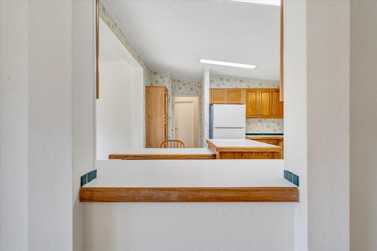 1320 Horseshoe Point Road Henry, VA 24102 - Photo 10 of 85 12-MIB00988