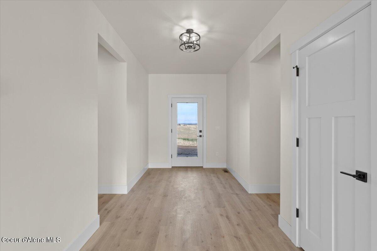 1047 Merideth Road Plummer, ID 83851 - Photo 4 of 49 06-Entry