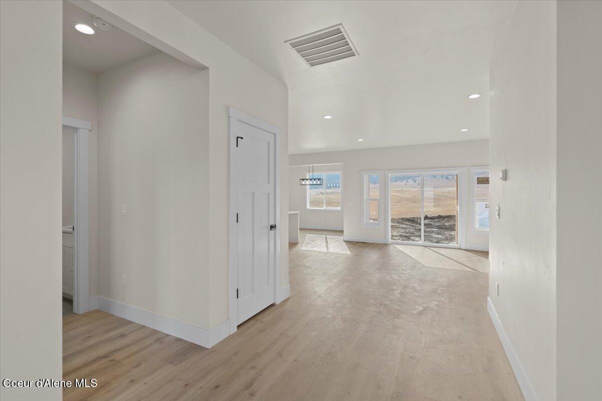 1047 Merideth Road Plummer, ID 83851 - Photo 9 of 49 05-Entry