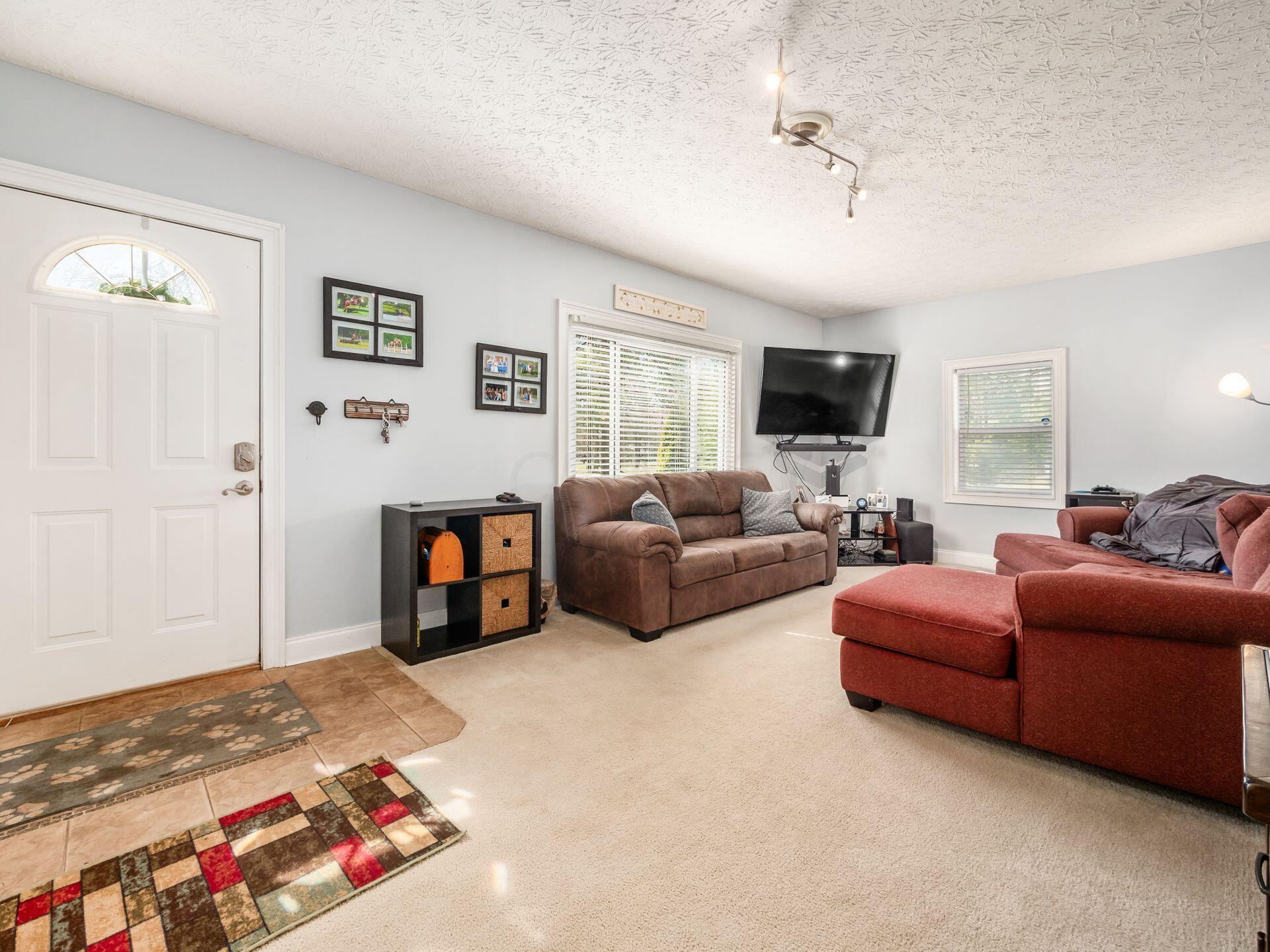 7802 Morse Road New Albany, OH 43054 - Photo 21 of 51 035_1df647cb_N 7802 Morse 065