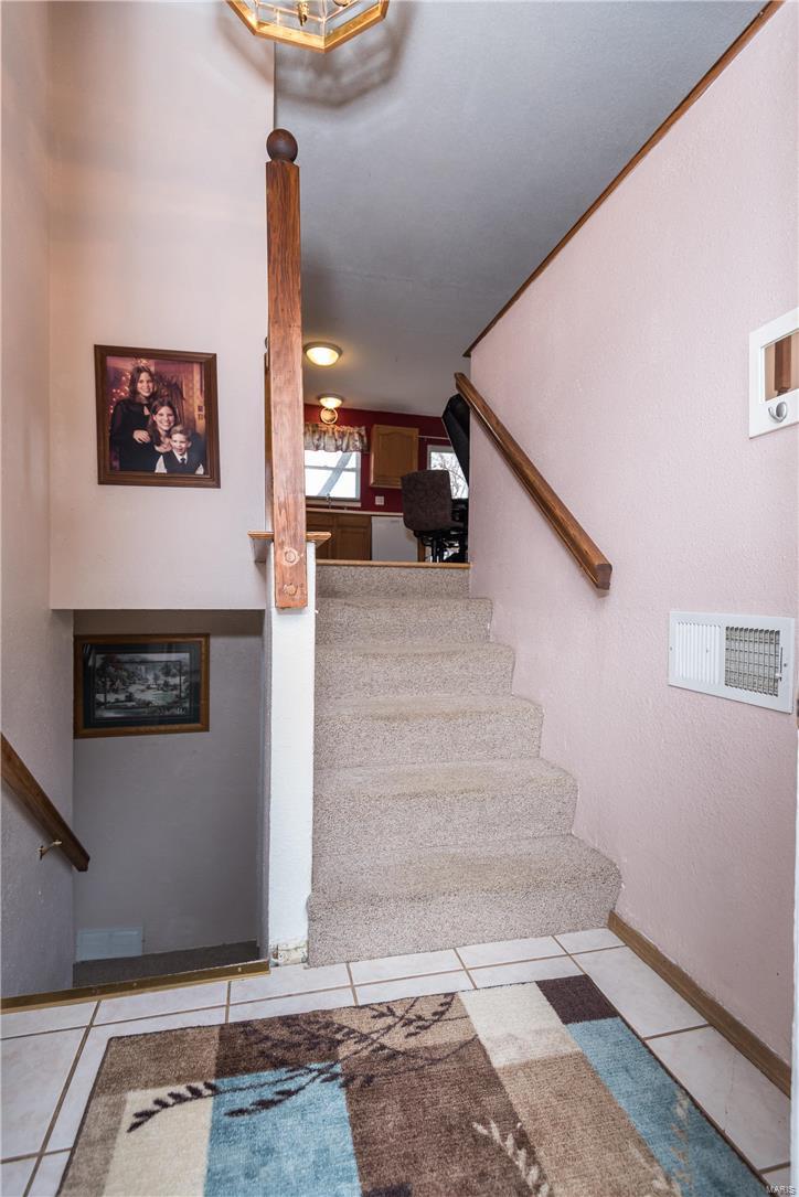 822 Winding Path Lane Manchester, MO 63021 - Photo 12 of 23 Gallery Image 12