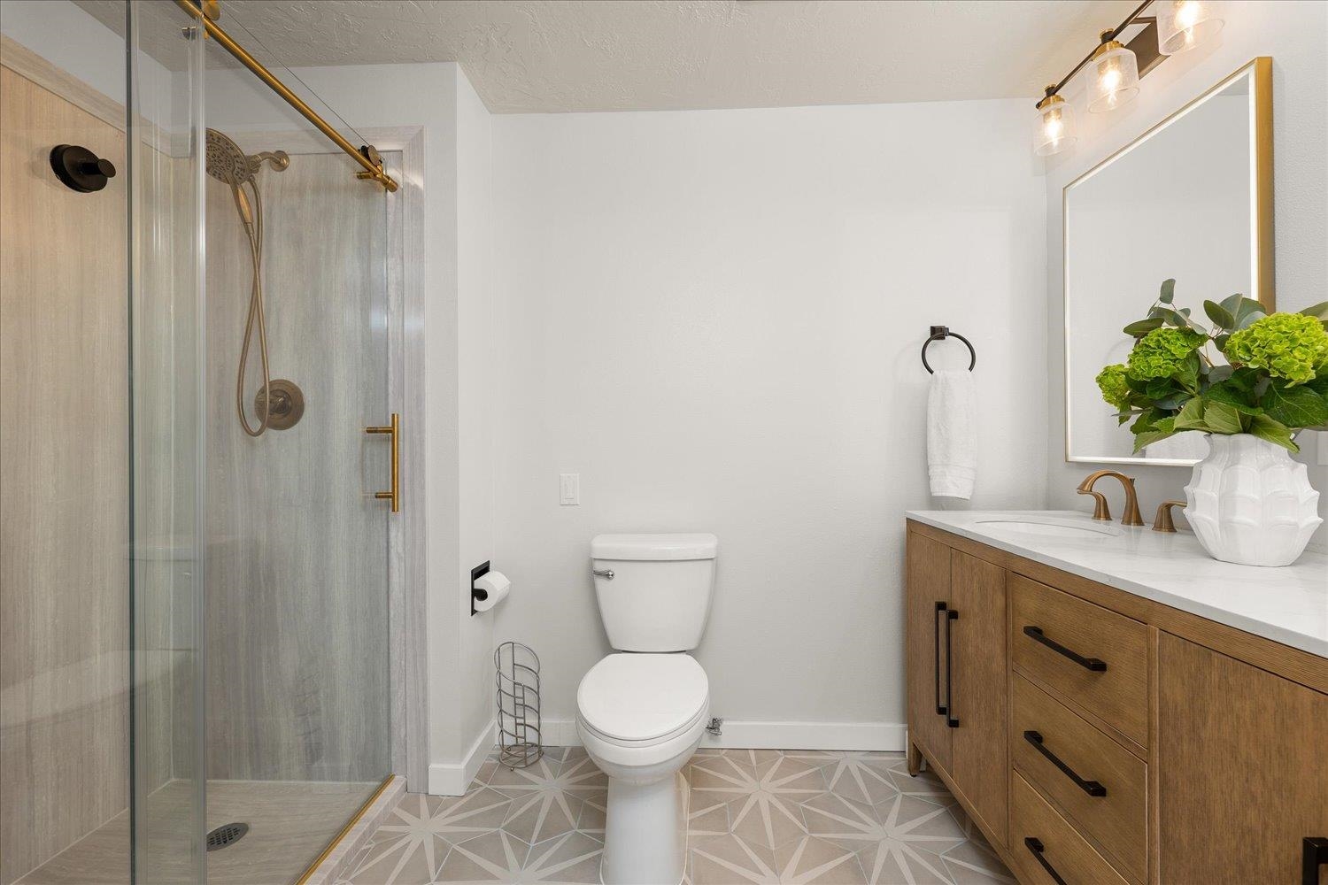 10530 North Overview Circle Spokane, WA 99217 - Photo 15 of 39 Gallery Image 15