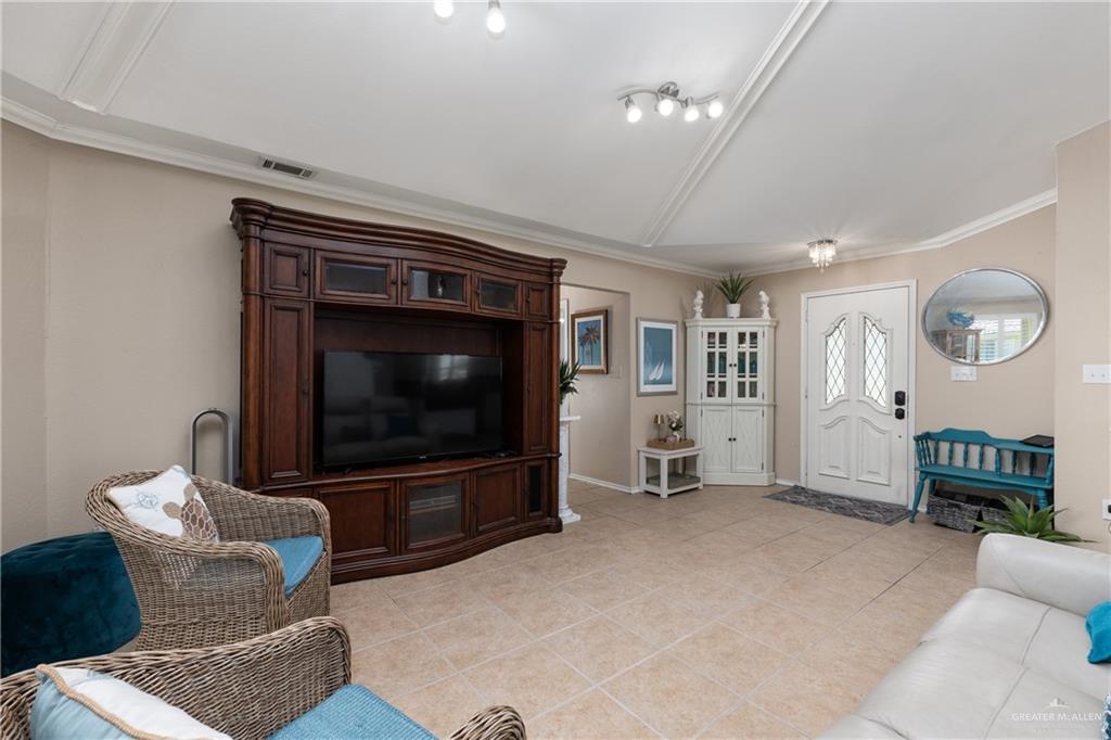 2732 Rhett Drive Pharr, TX 78577 - Photo 5 of 24