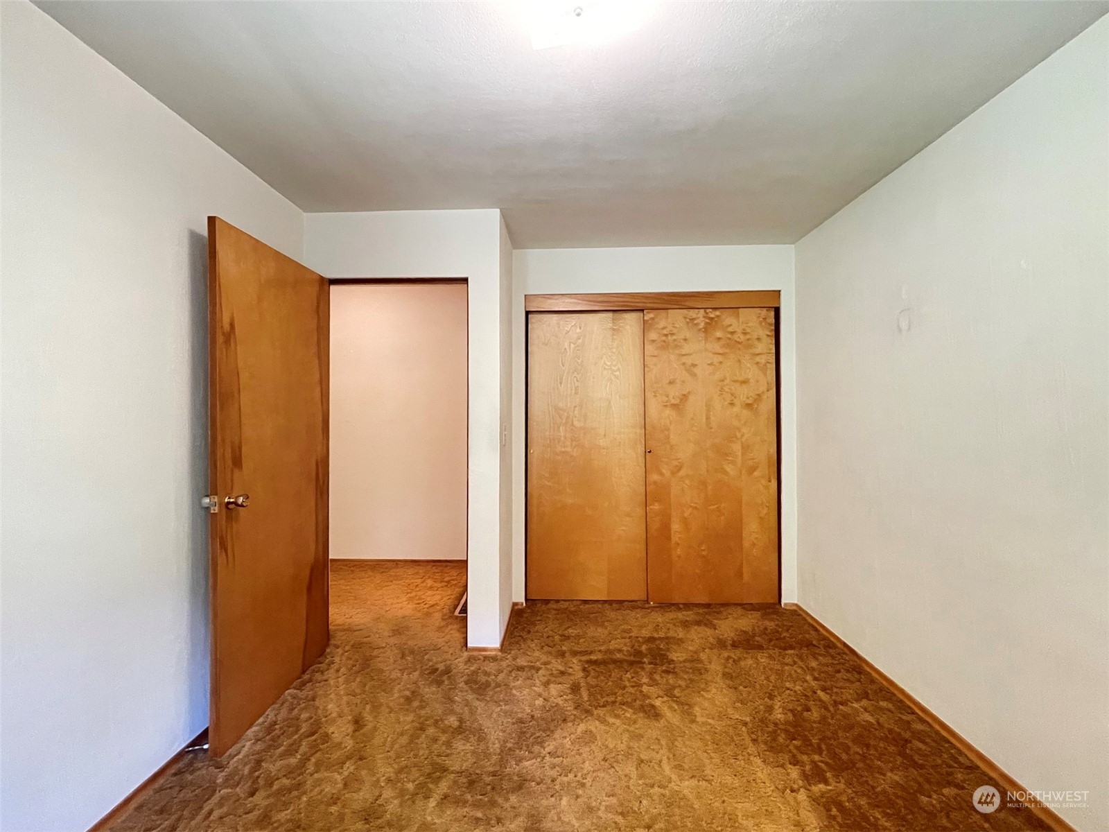 4217 South Bean Road Port Angeles, WA 98363 - Photo 20 of 40 a view of an empty room